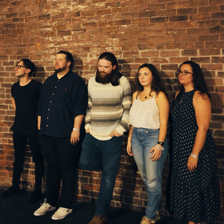 Mowesby – Love Tangled in the Wind