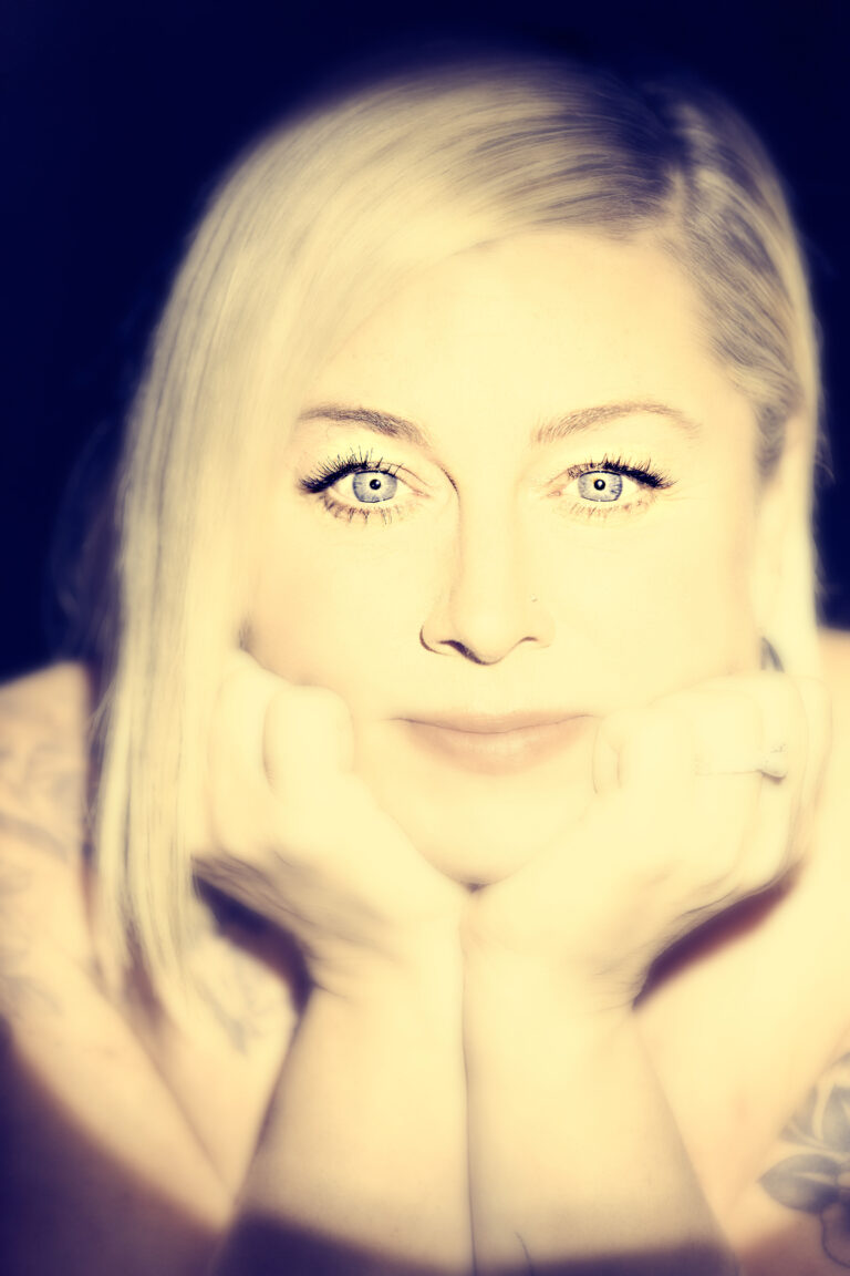 Rebecca Anderson – Lay It All Down