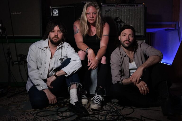 JW Paris – Anything