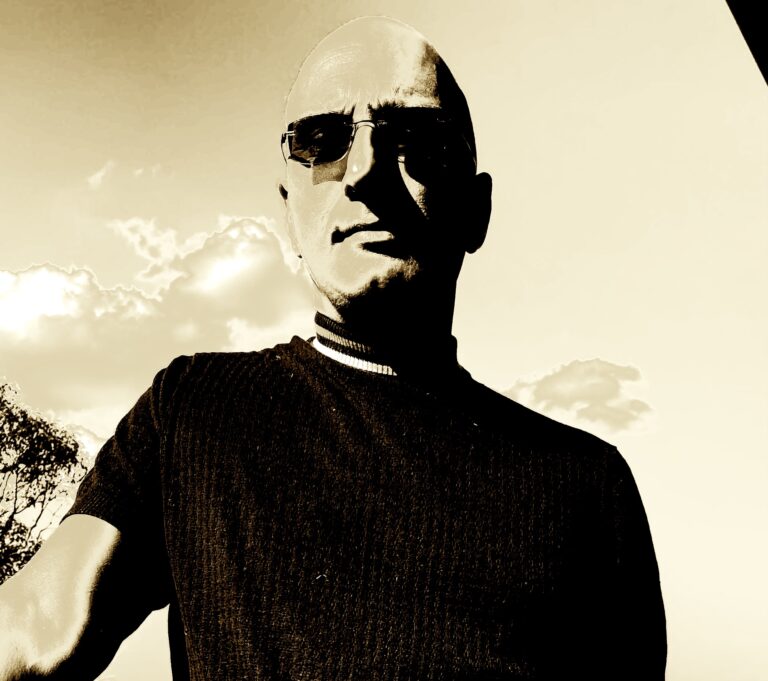 Coolonaut – Karma Smile